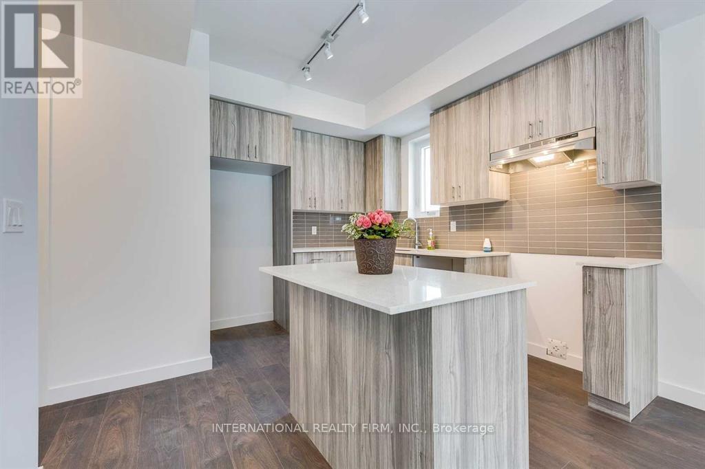 Photo 11 of 19 200 Malta Avenue, Brampton ON