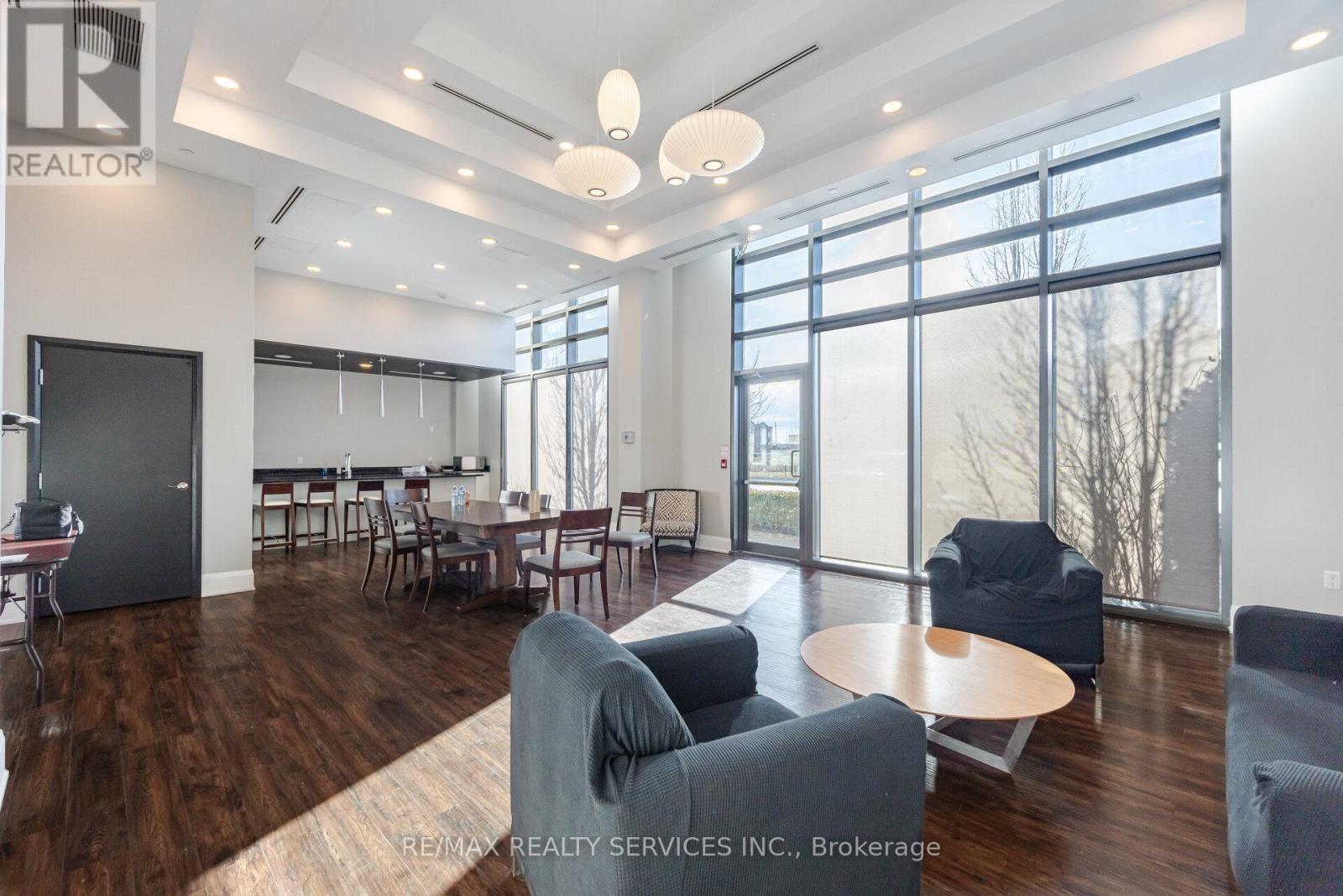 Photo 10 of 508 45 Yorkland Boulevard, Brampton ON