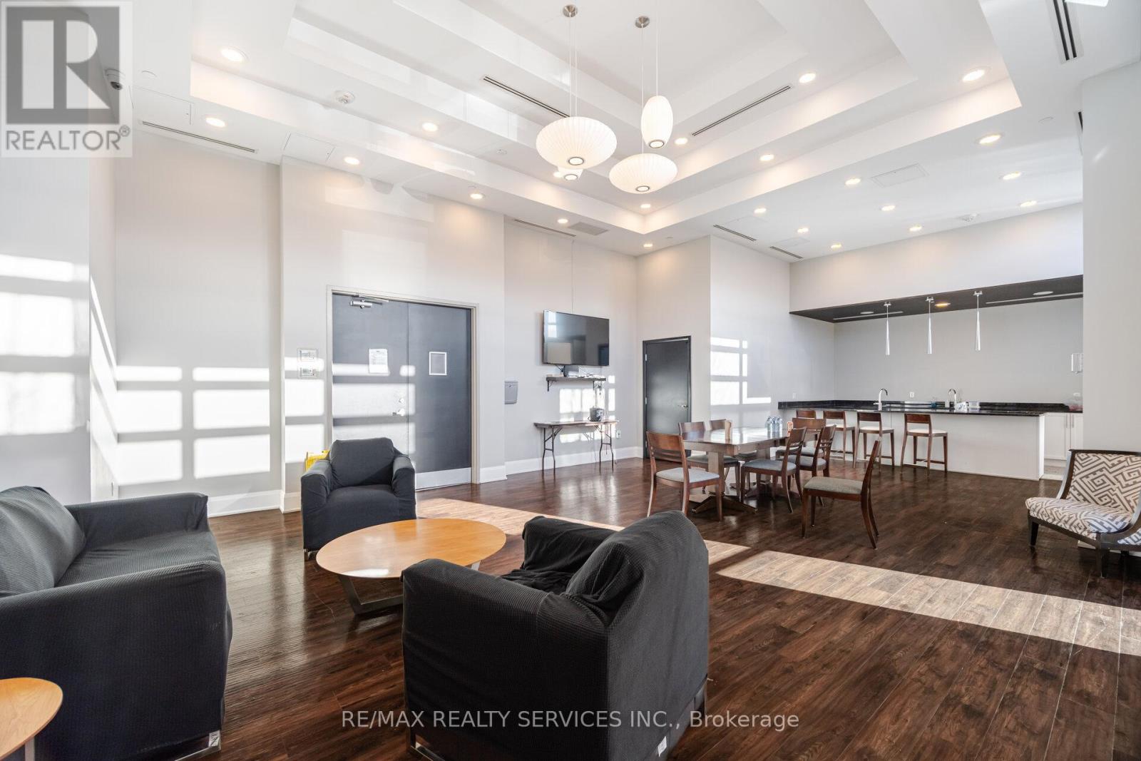 Photo 7 of 508 45 Yorkland Boulevard, Brampton ON
