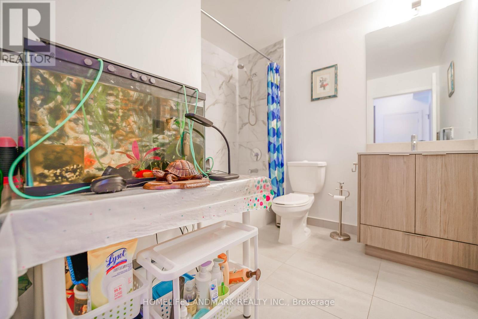 Photo 20 of 411 38 Forest Manor Road, Toronto ON