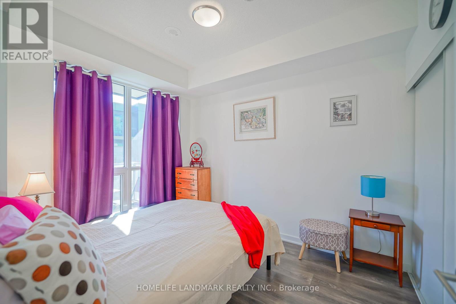 Photo 4 of 411 38 Forest Manor Road, Toronto ON