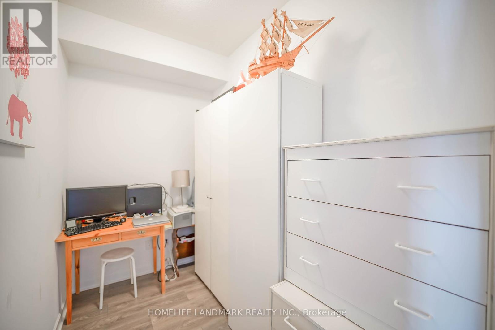 Photo 8 of 411 38 Forest Manor Road, Toronto ON