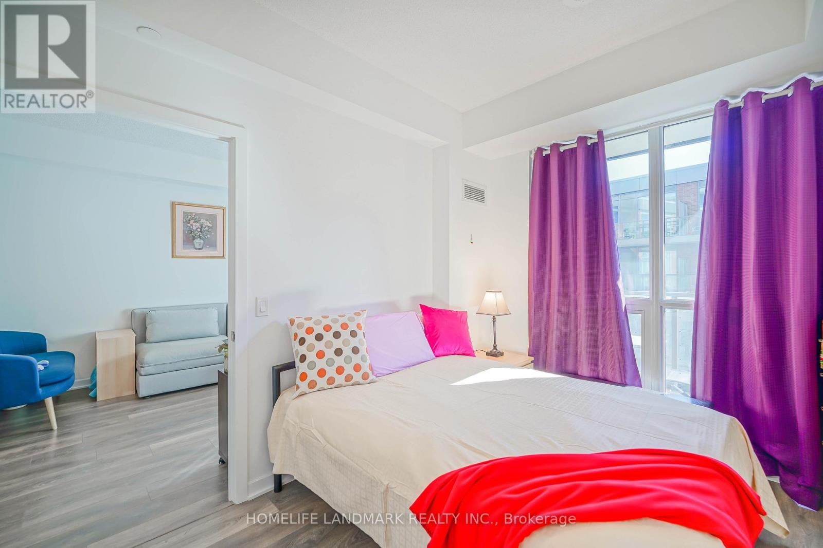 Photo 6 of 411 38 Forest Manor Road, Toronto ON
