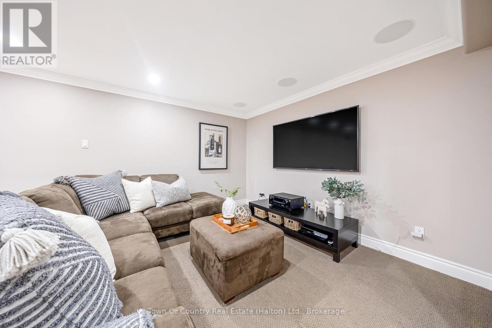Photo 2 of 491 White Drive, Milton ON