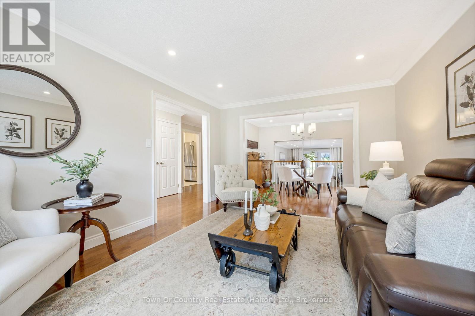 Photo 6 of 491 White Drive, Milton ON