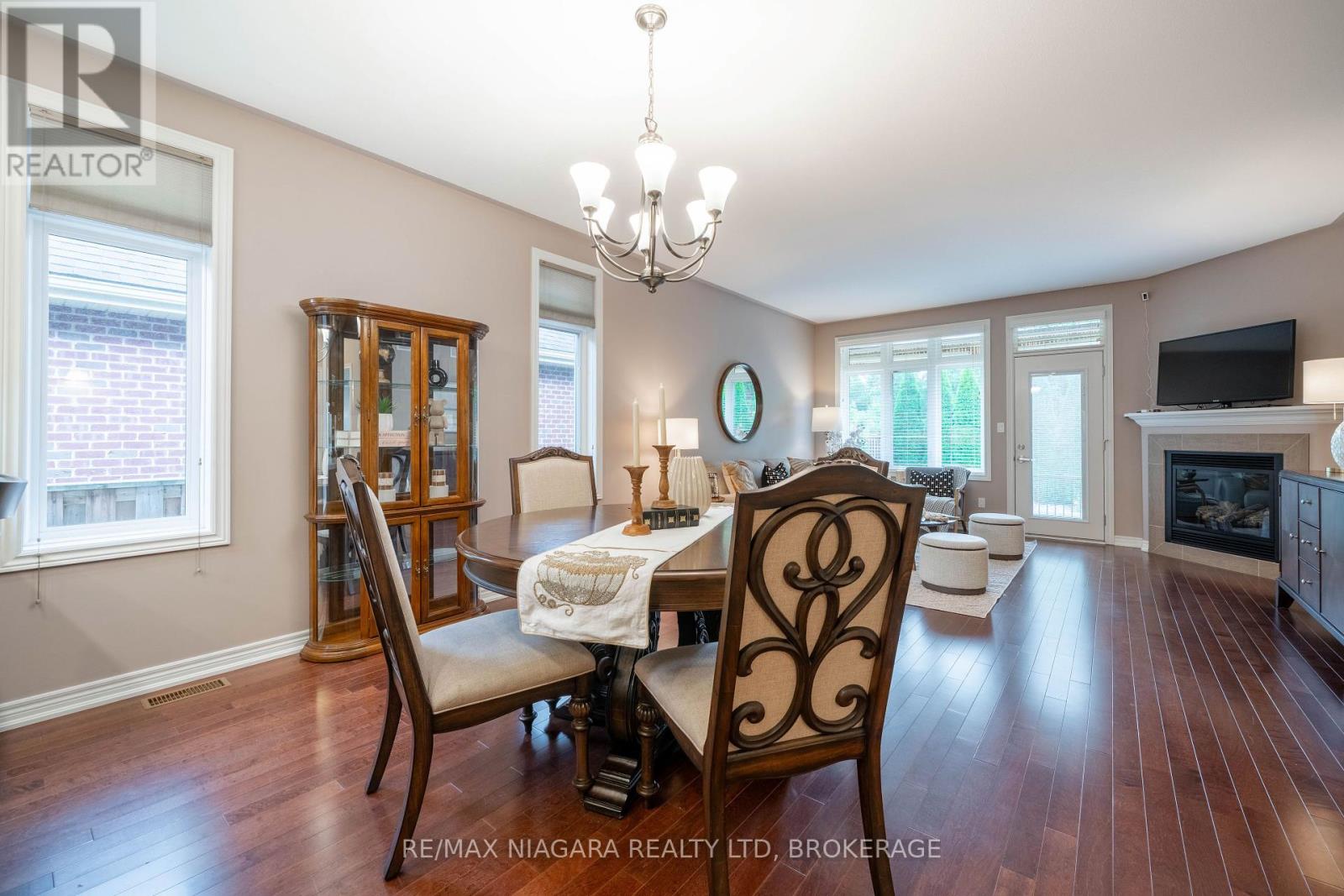 Photo 28 of 27 Hickory Avenue, Niagaraonthelake ON