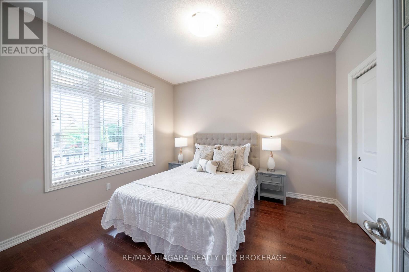 Photo 22 of 27 Hickory Avenue, Niagaraonthelake ON