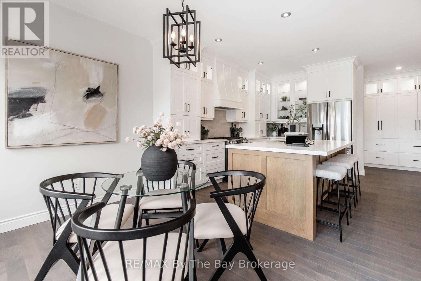 Photo 15 of 11 Basswood Drive, Wasaga Beach ON