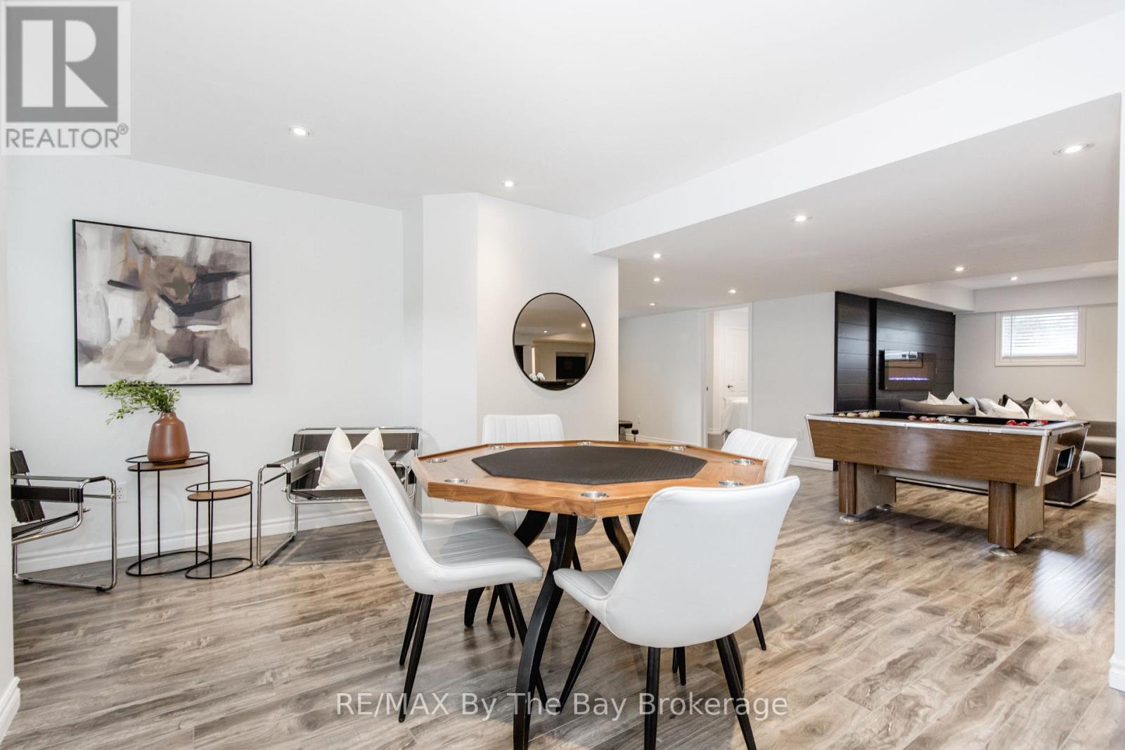Photo 31 of 11 Basswood Drive, Wasaga Beach ON