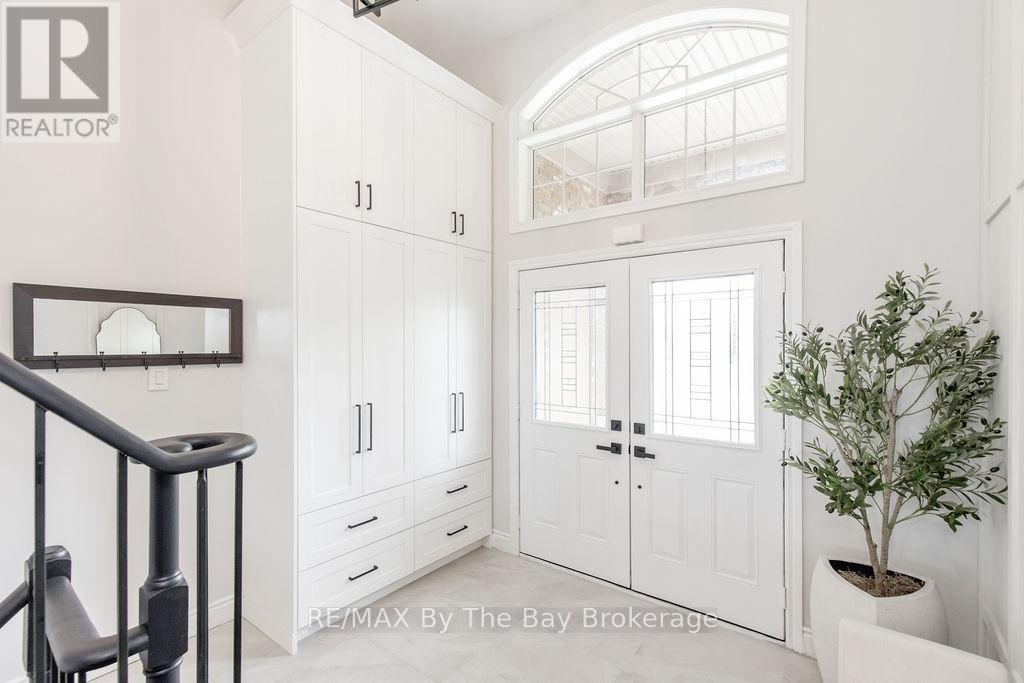 Photo 6 of 11 Basswood Drive, Wasaga Beach ON