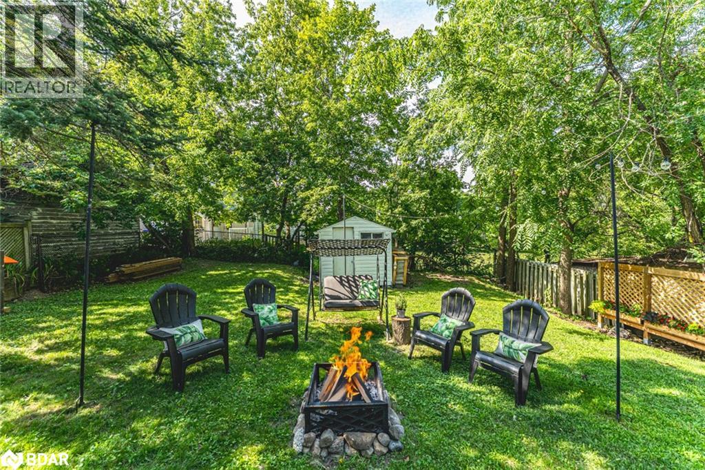 Photo 8 of 730 Quebec Street, Midland ON
