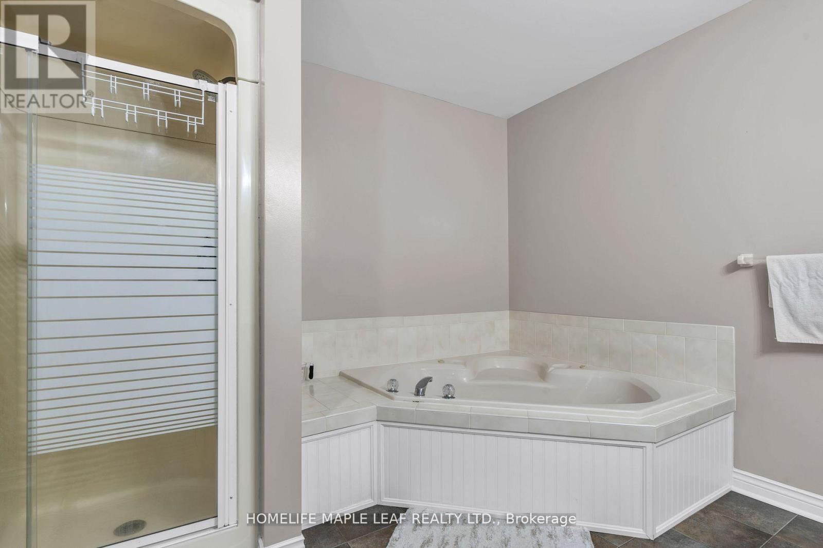 Photo 43 of 28 308 Conway Drive, London South ON