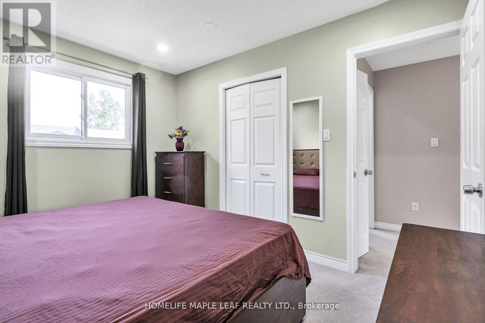 Photo 23 of 28 308 Conway Drive, London South ON