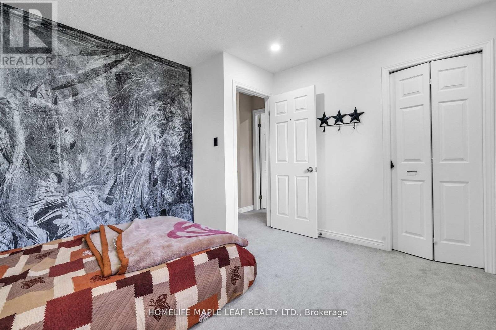 Photo 7 of 28 308 Conway Drive, London South ON
