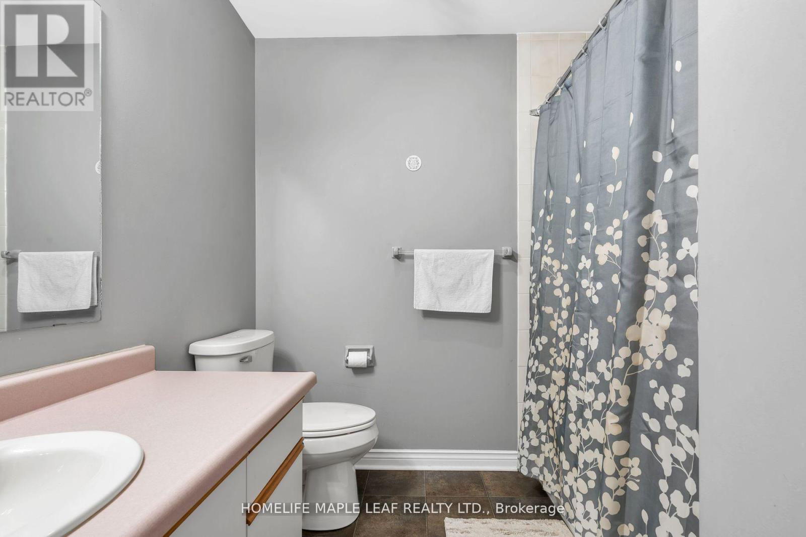 Photo 19 of 28 308 Conway Drive, London South ON