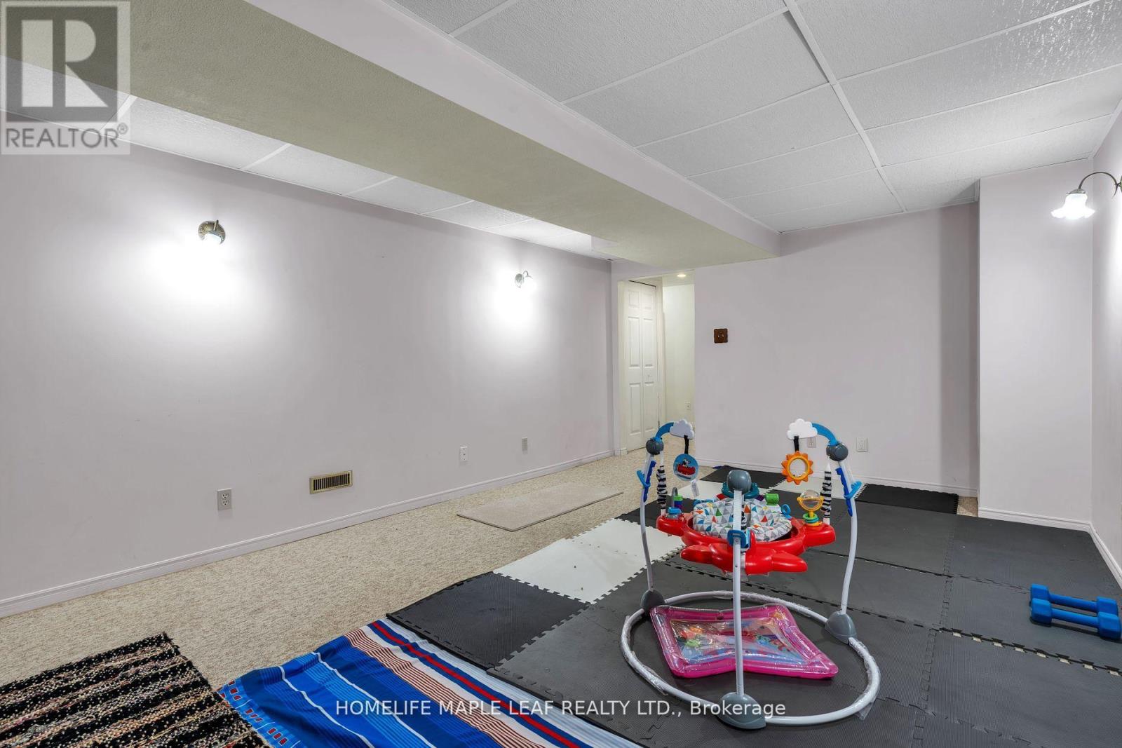 Photo 18 of 28 308 Conway Drive, London South ON