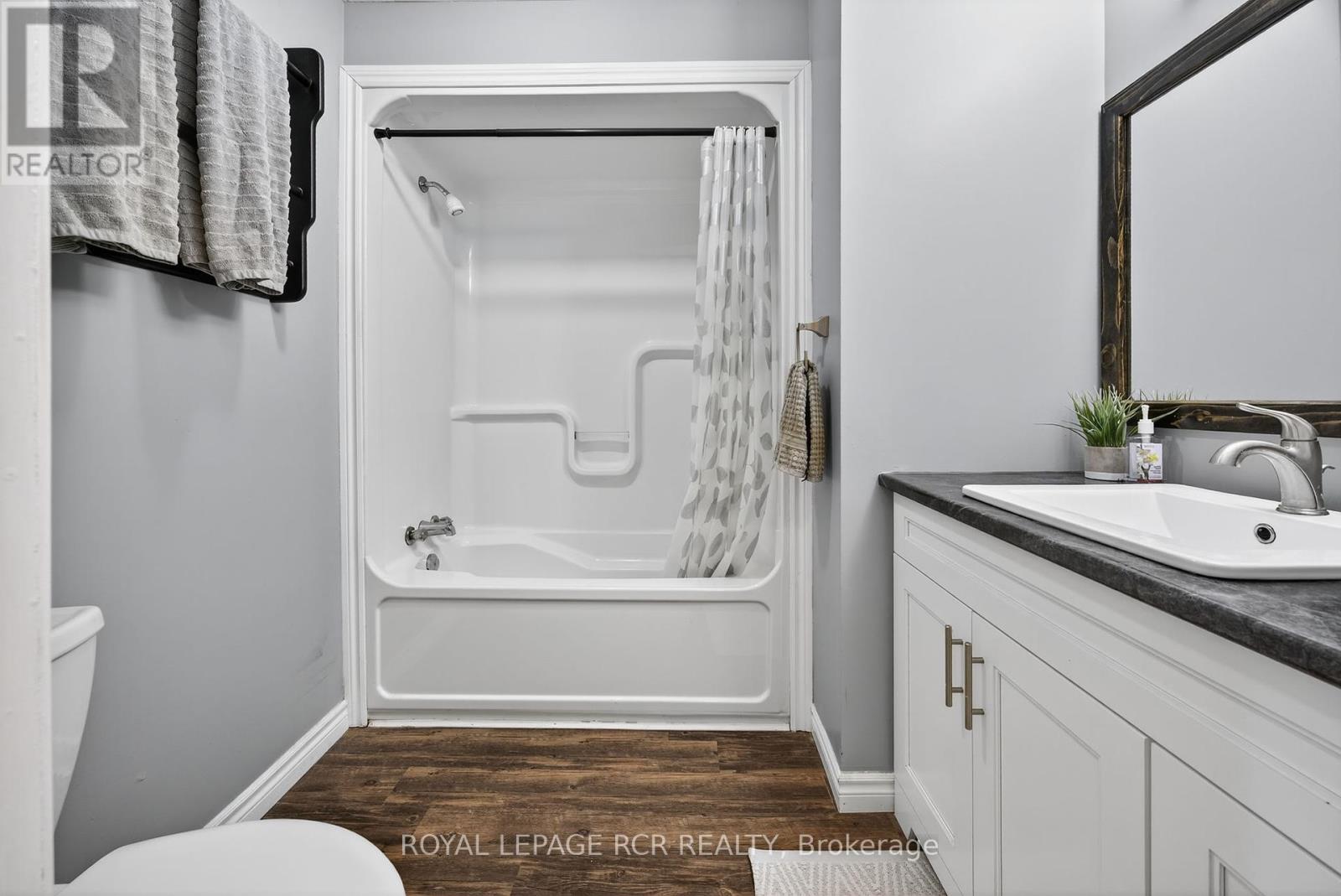 Photo 23 of 170 B Frederick Street W, Wellington North ON