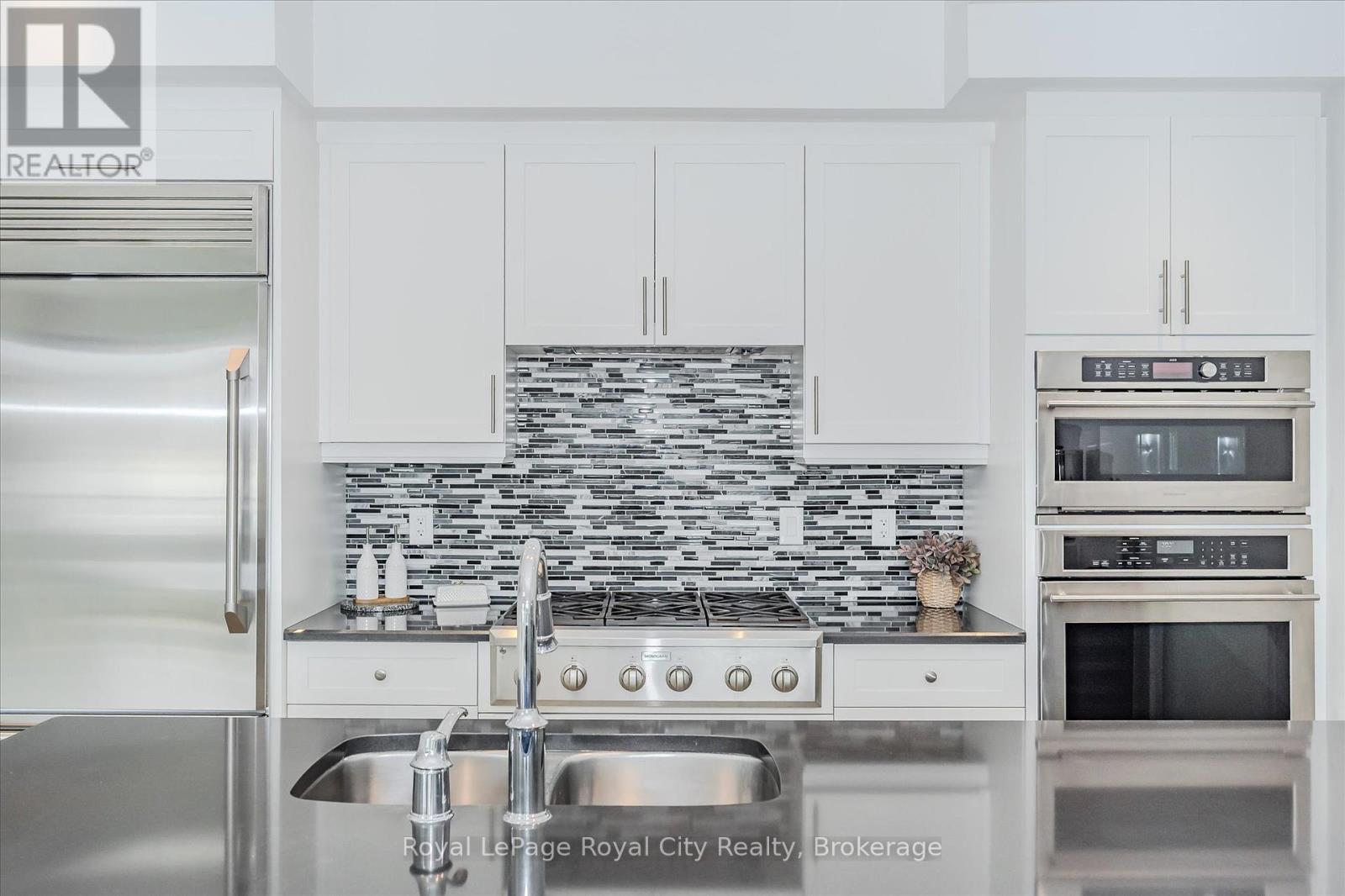 Photo 6 of Rl 3 53 Arthur Street S, Guelph ON