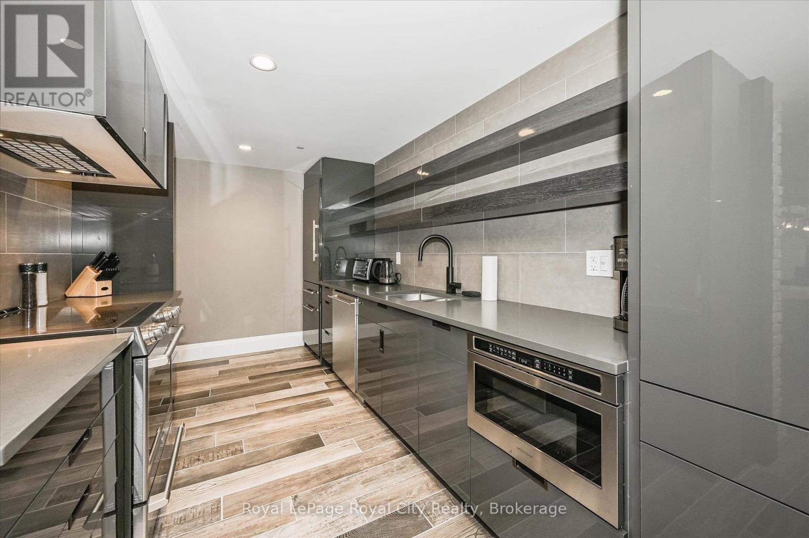 Photo 7 of Rl 3 53 Arthur Street S, Guelph ON