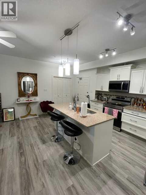 Photo 3 of 209 173 Fairmont Boulevard S, Lethbridge AB
