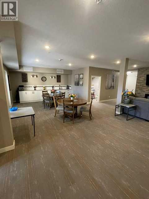 Photo 4 of 209 173 Fairmont Boulevard S, Lethbridge AB