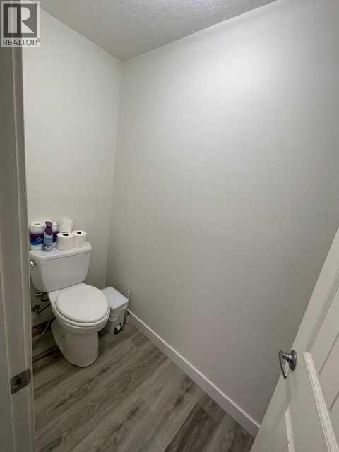 Photo 9 of 209 173 Fairmont Boulevard S, Lethbridge AB