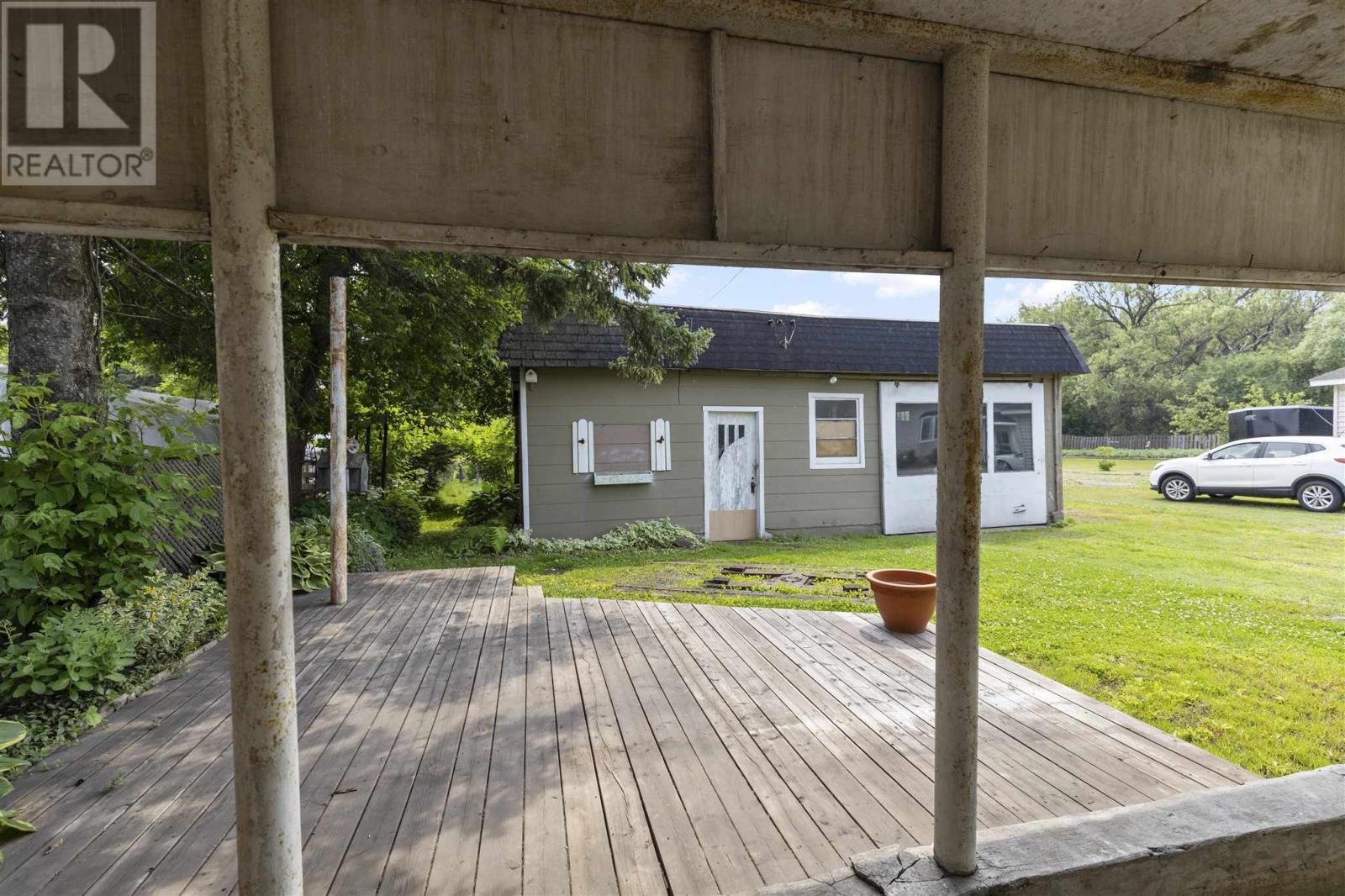 Photo 29 of 699 Douglas St, Sault Ste Marie ON