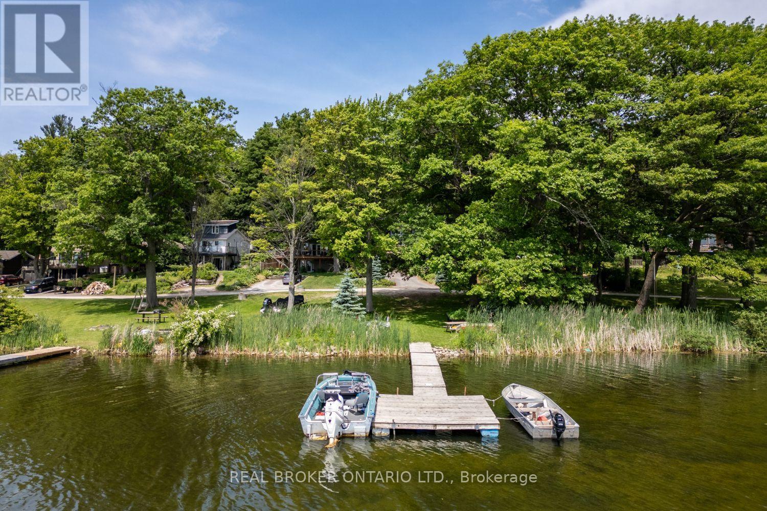 Photo 8 of 126 Pine Point Lane, Scugog ON