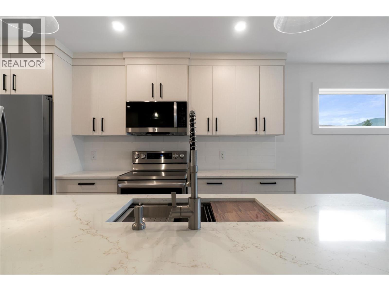 Photo 46 of 981 12 Street Se Unit 31, Salmon Arm BC