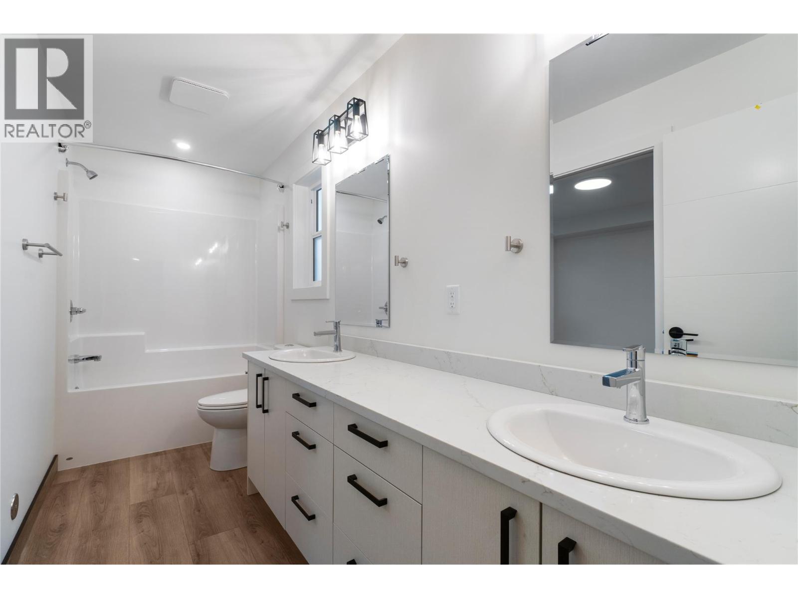 Photo 33 of 981 12 Street Se Unit 19, Salmon Arm BC