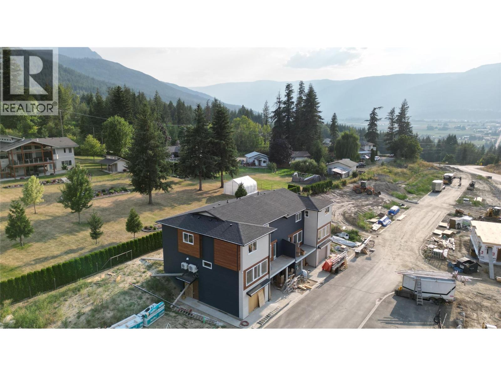 Photo 64 of 981 12 Street Se Unit 19, Salmon Arm BC