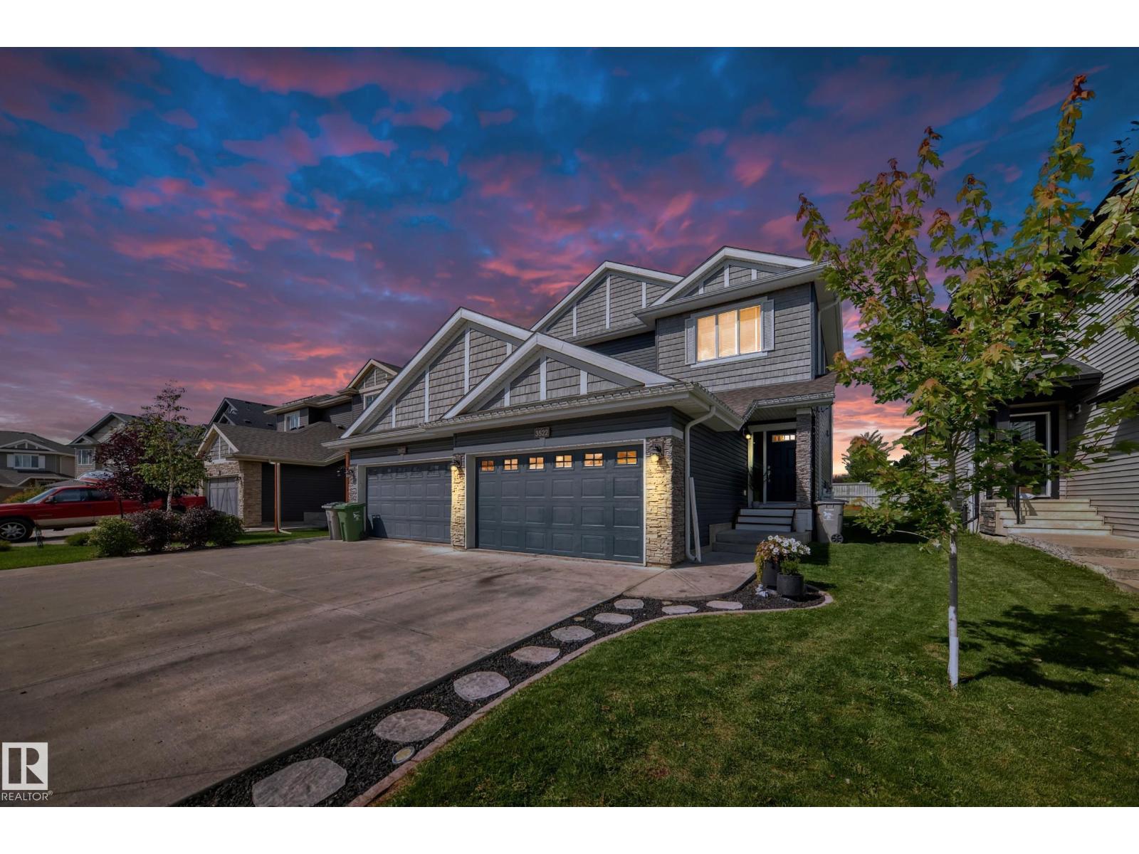 Photo 11 of 3522 49 Av, Beaumont AB