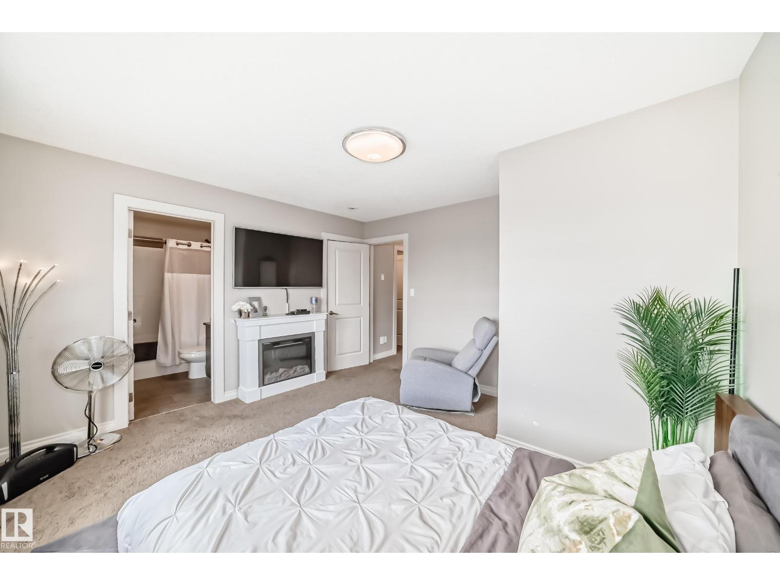 Photo 1 of 3522 49 Av, Beaumont AB
