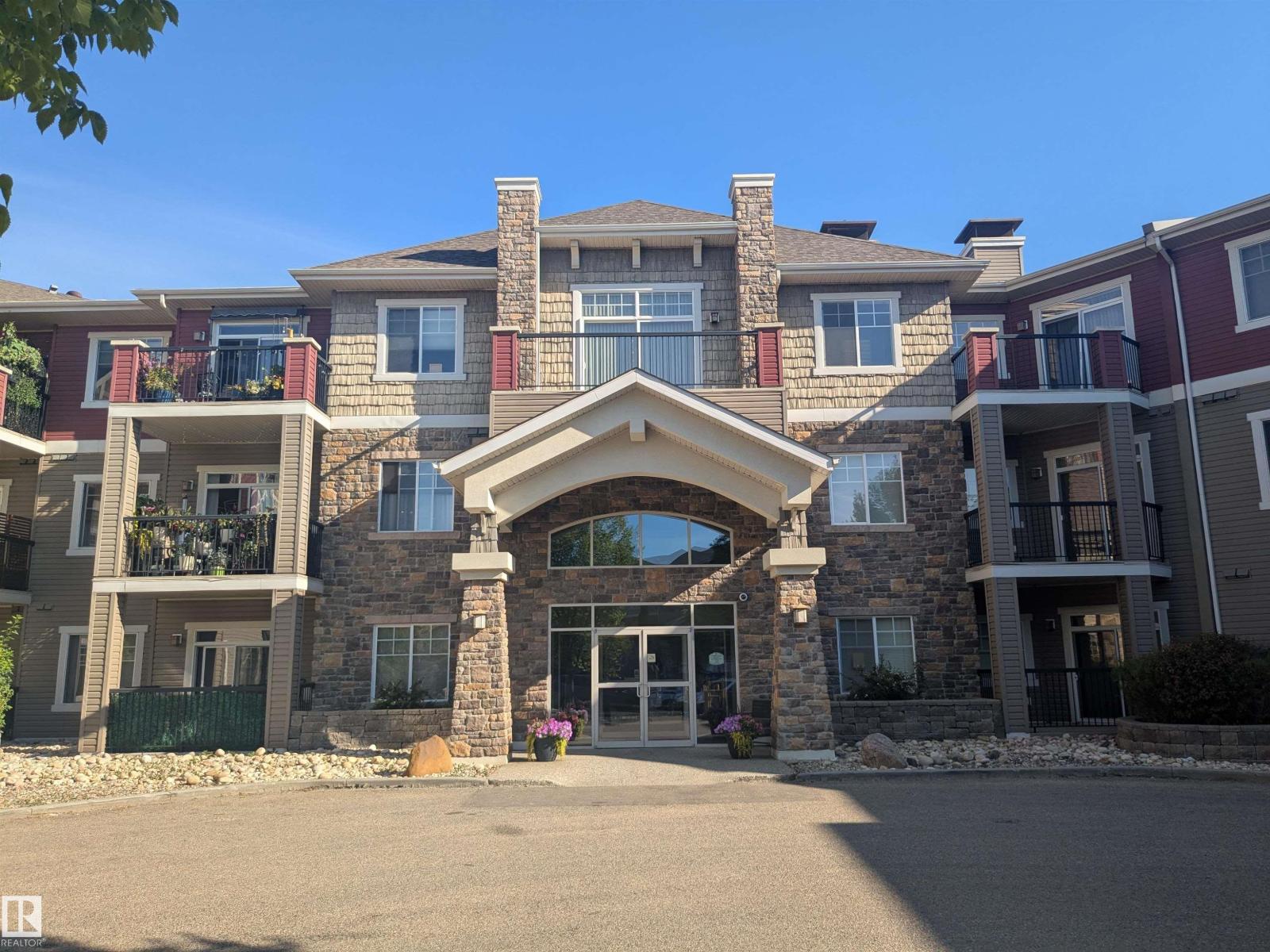 Photo 1 of 118 2503 Hanna Cr Nw, Edmonton AB