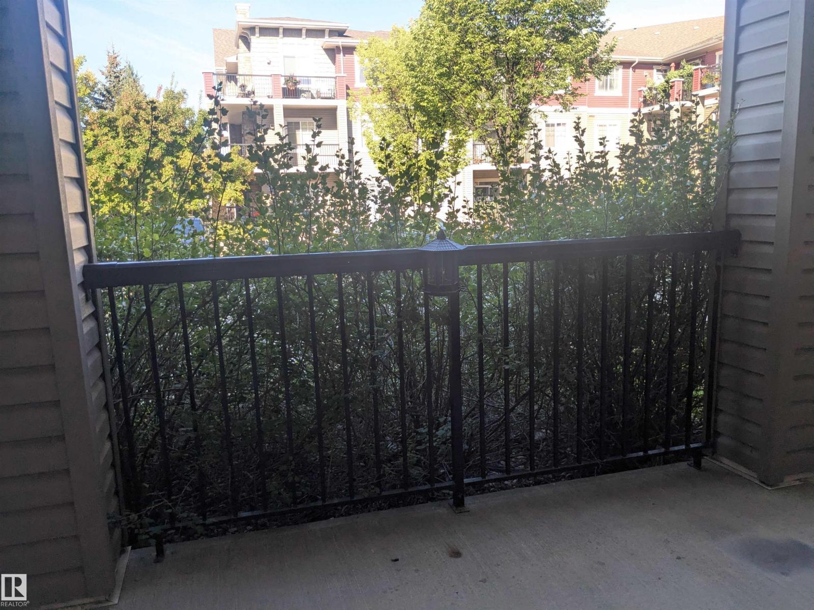 Photo 11 of 118 2503 Hanna Cr Nw, Edmonton AB