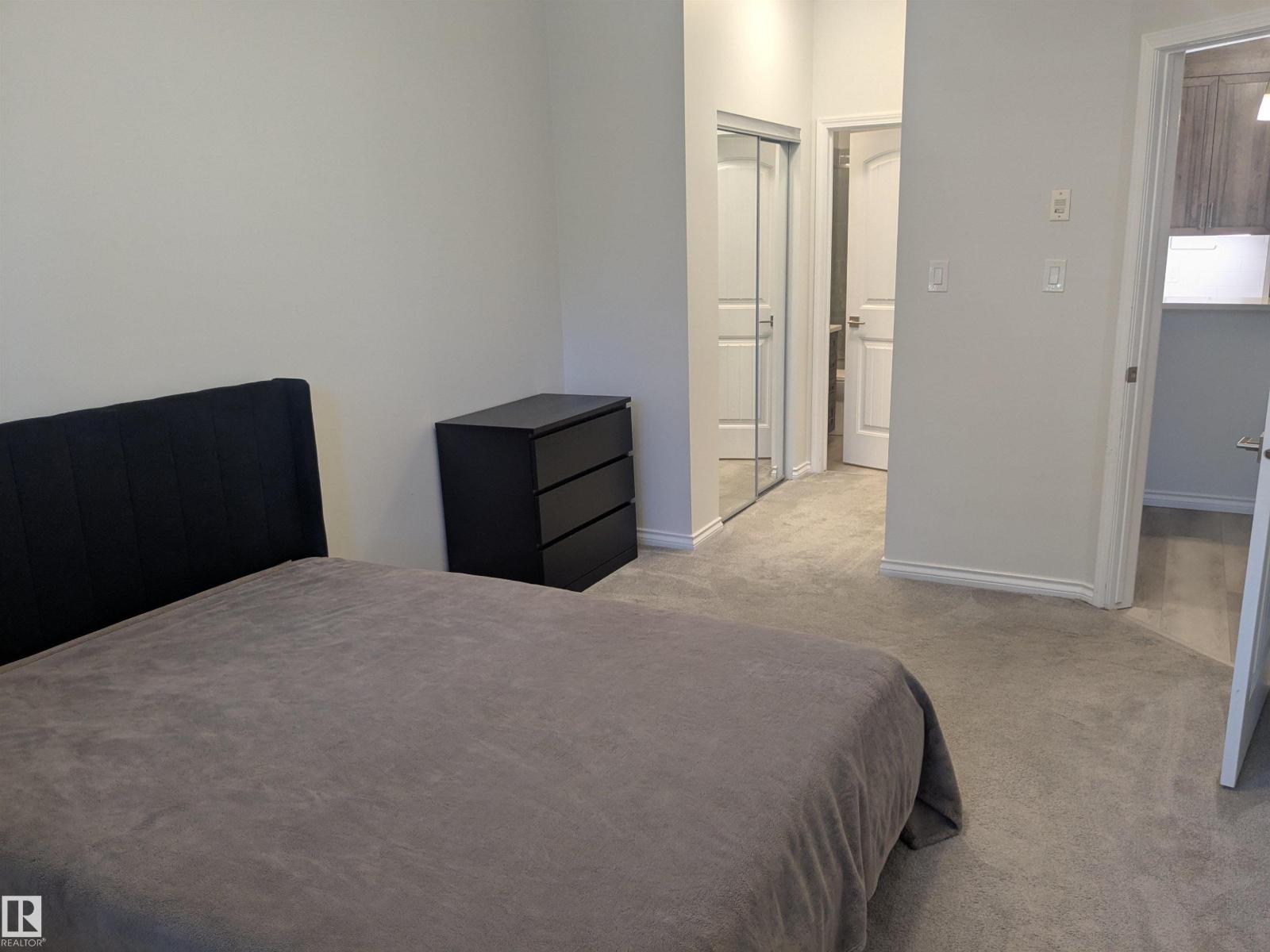 Photo 14 of 118 2503 Hanna Cr Nw, Edmonton AB