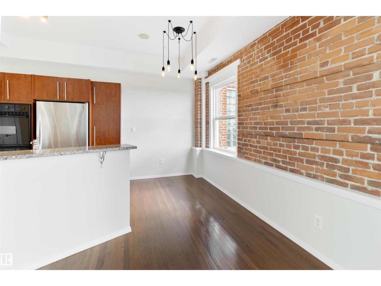 Photo 36 of 511 10728 82 Av Nw, Edmonton AB