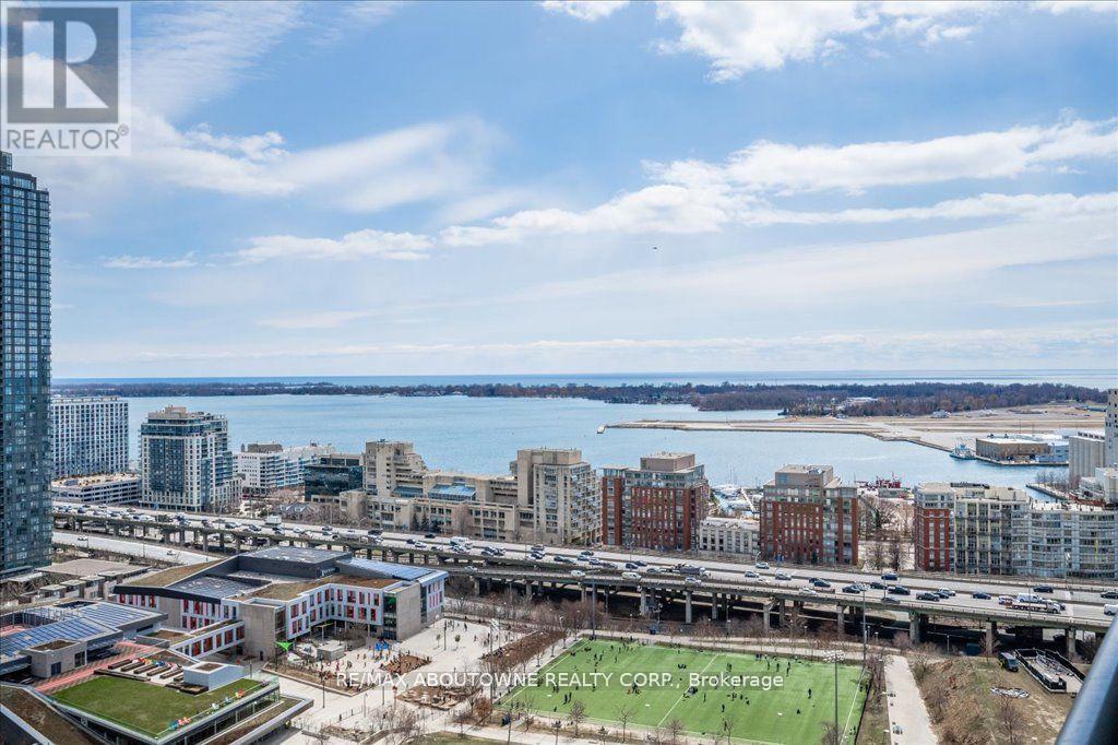 Photo 3 of 2805 21 Iceboat Terrace, Toronto ON