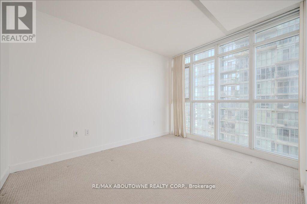 Photo 25 of 2805 21 Iceboat Terrace, Toronto ON