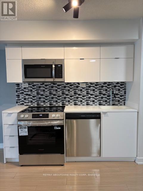 Photo 5 of 2805 21 Iceboat Terrace, Toronto ON