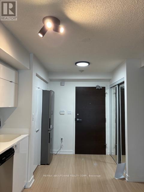 Photo 10 of 2805 21 Iceboat Terrace, Toronto ON