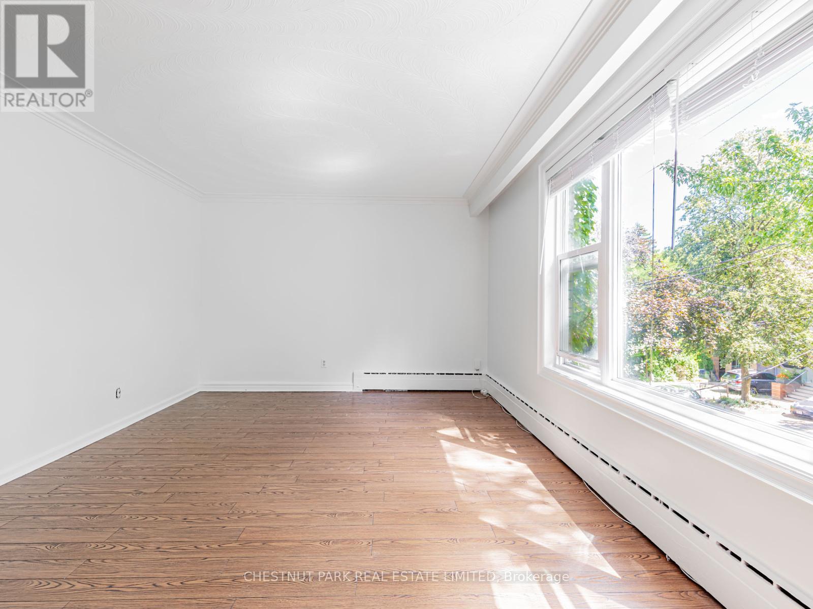 Photo 16 of 3 76 Walmsley Boulevard, Toronto ON