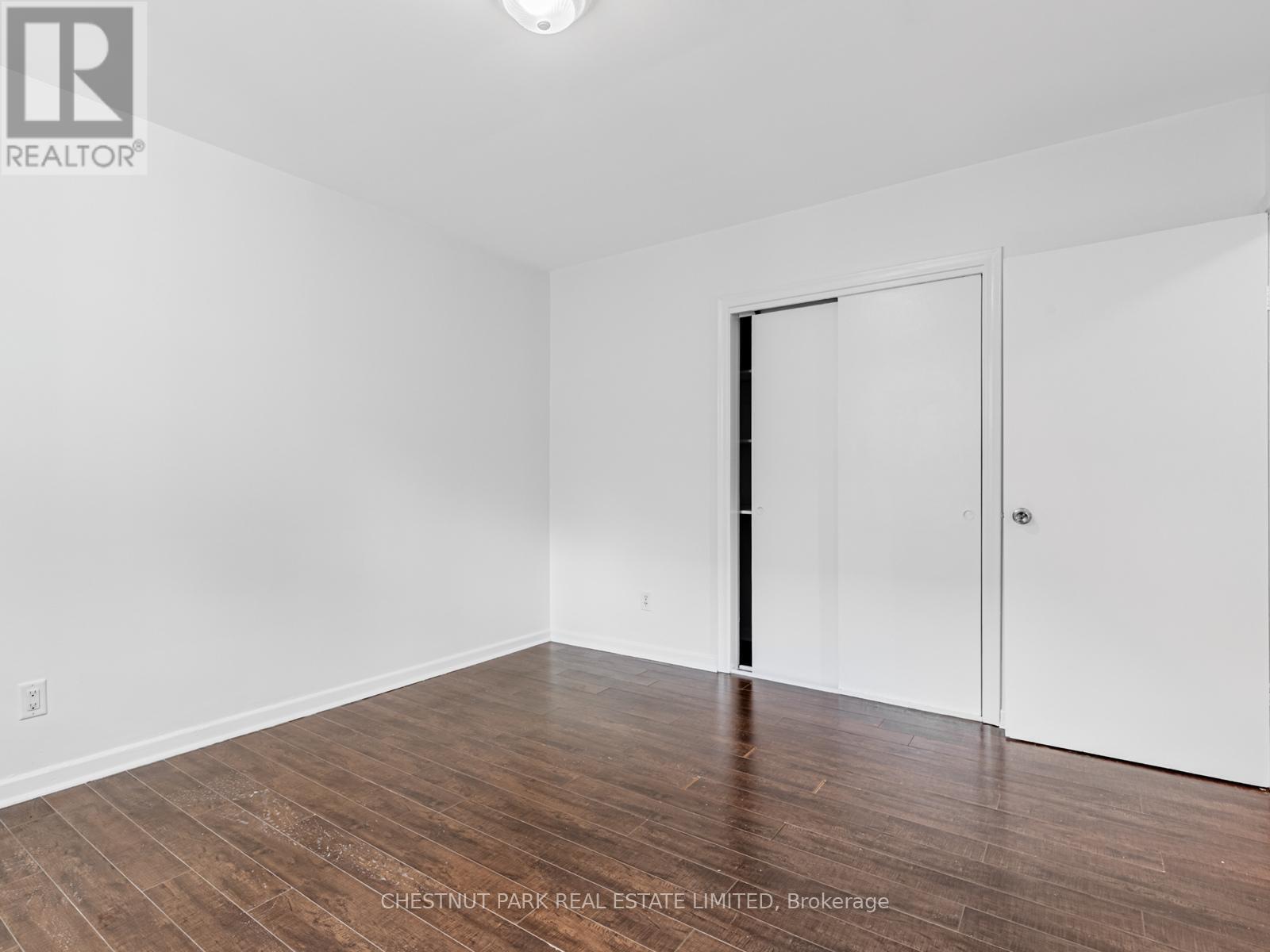 Photo 17 of 3 76 Walmsley Boulevard, Toronto ON