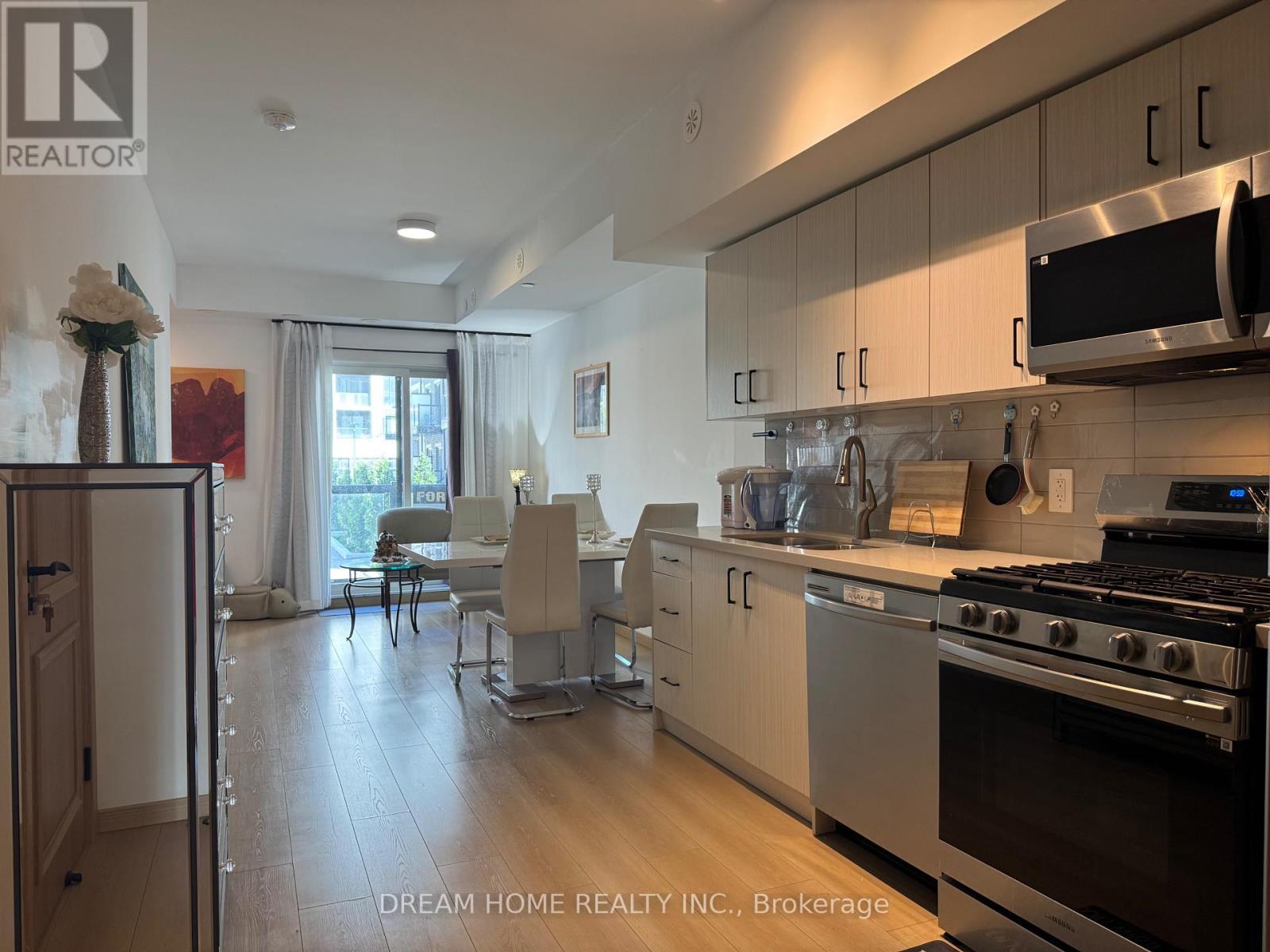 Photo 12 of 205 3425 Sheppard Avenue E, Toronto ON
