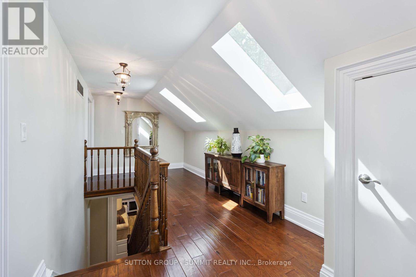 Photo 10 of 353 Queen Street S, Mississauga ON