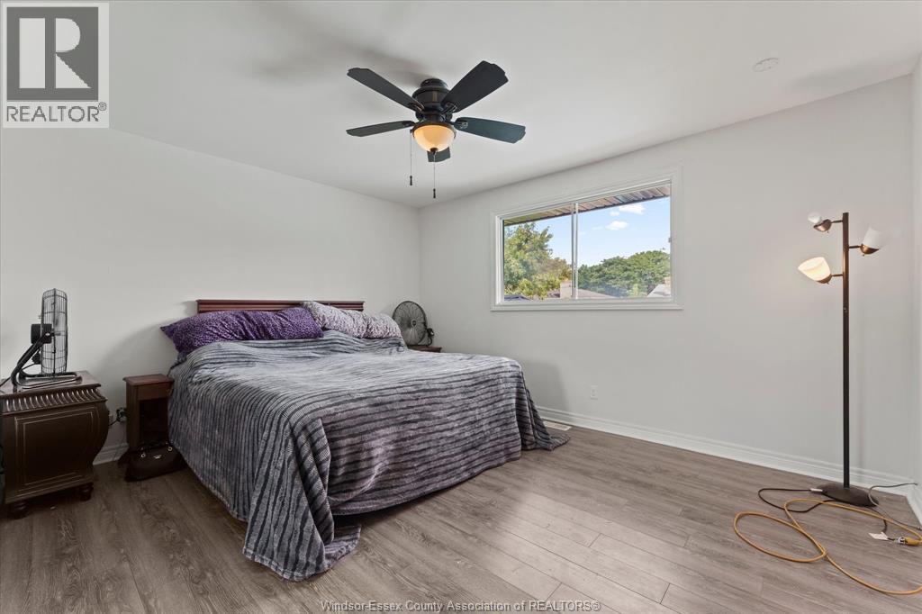 Photo 29 of 10540 Halstead Crescent, Windsor ON