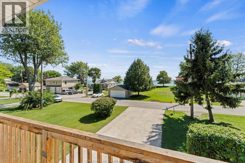 Photo 16 of 374 Lakewood Drive, Amherstburg ON