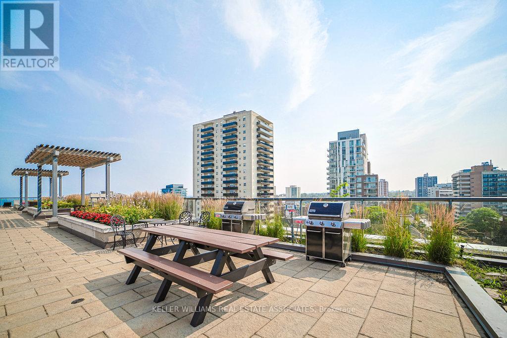 Photo 35 of 609 1 Hurontario Street, Mississauga ON