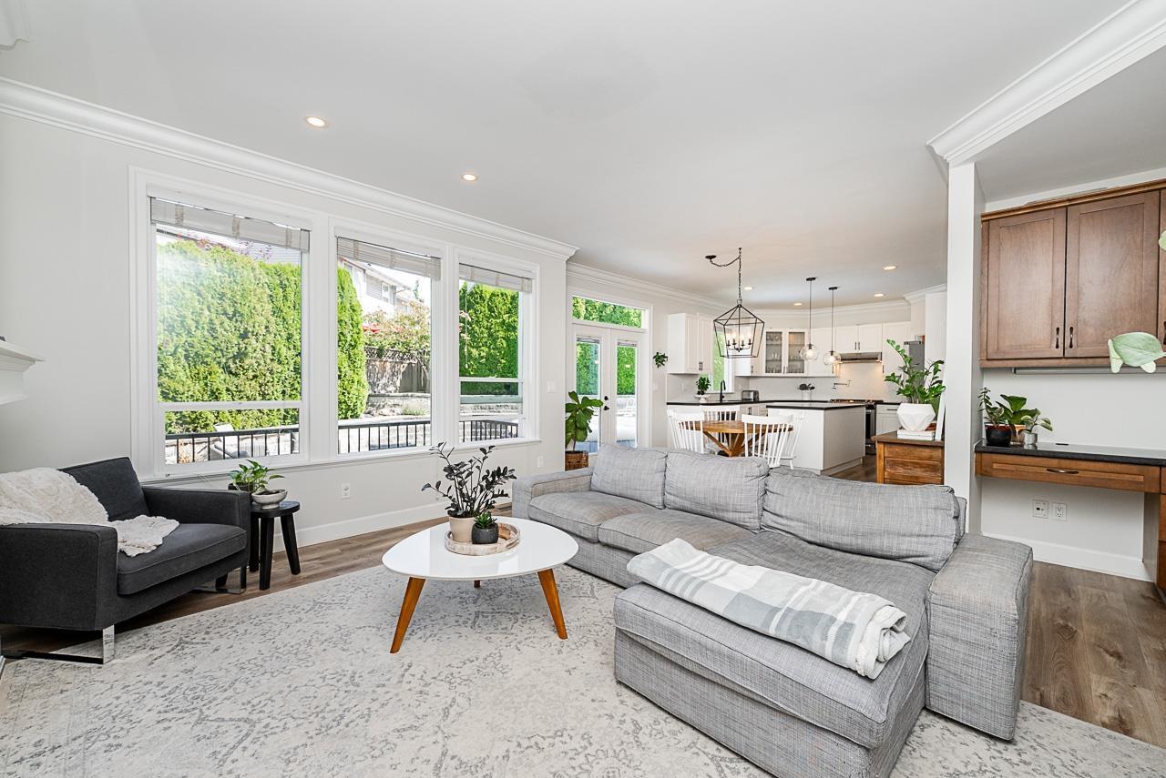 Photo 6 of 7078 179 Street, Surrey BC