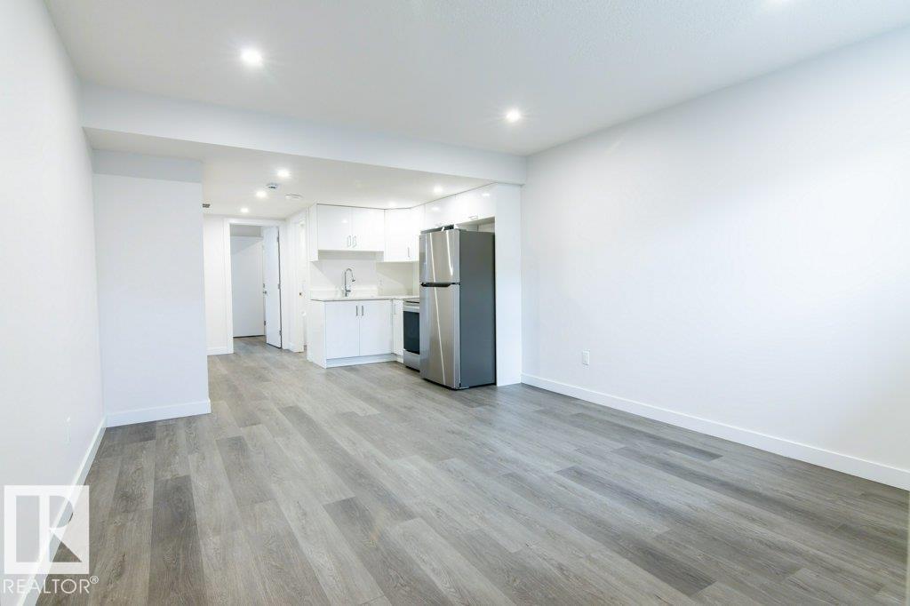 Photo 24 of 1434 Keswick Dr Sw, Edmonton AB